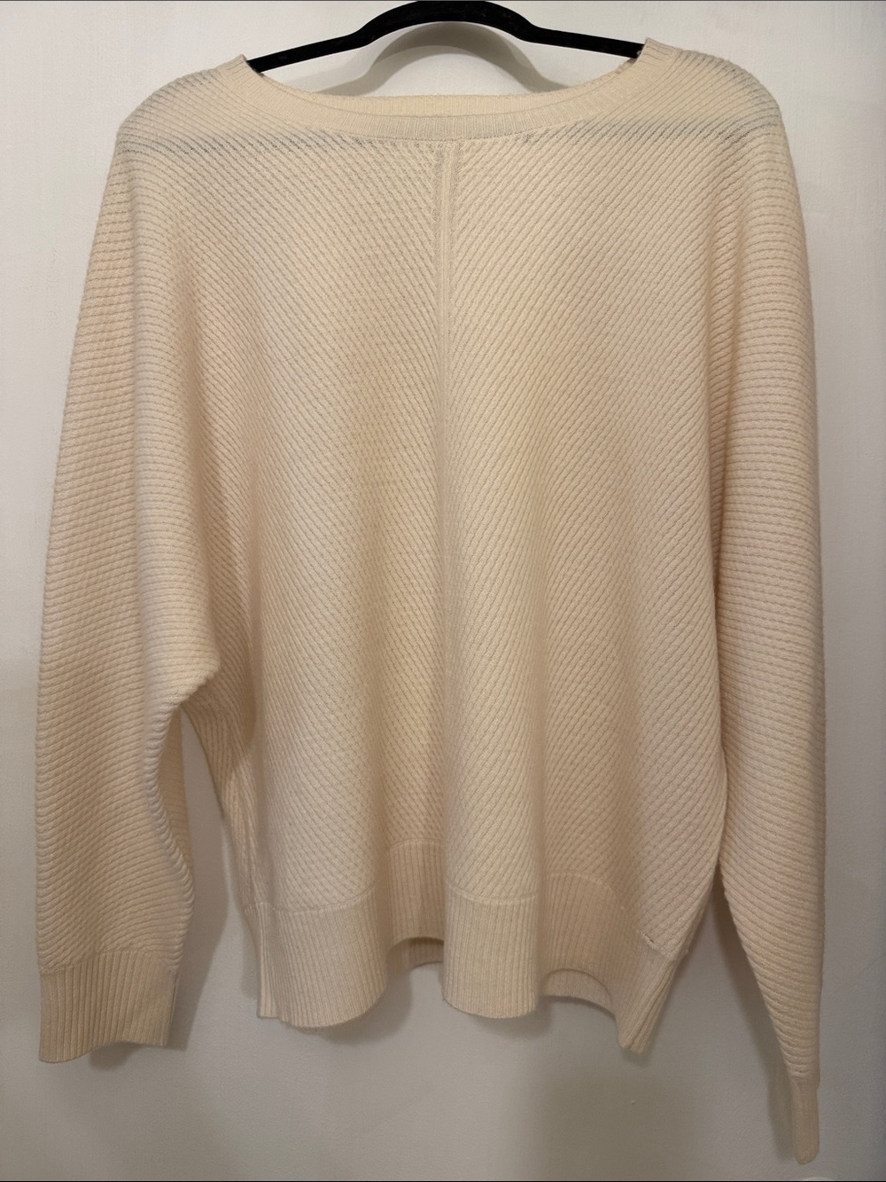 Bloomingdale's Cream 100% Cashmere Crewneck Sweater